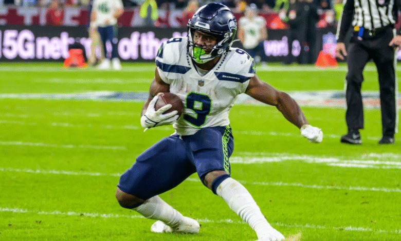Kenneth Walker Injury